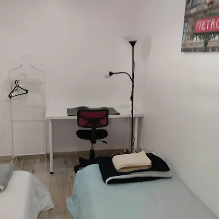 The Tram 18 Space Лиссабон