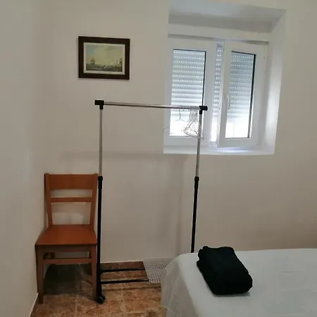 Дом отдыха The Tram 18 Space *