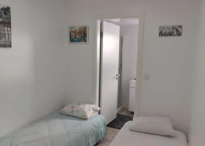 The Tram 18 Space Holiday home Lisbon